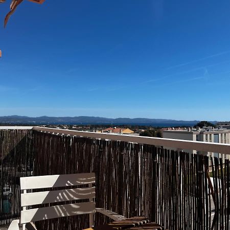 Vacances Arbanaises - Appartements Giens 耶尔 外观 照片