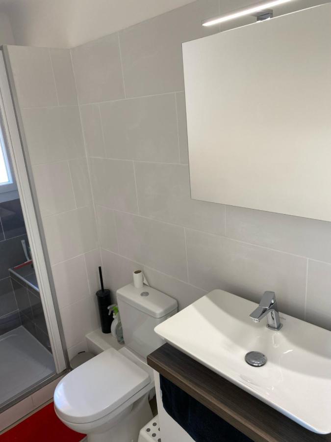 Vacances Arbanaises - Appartements Giens 耶尔 外观 照片