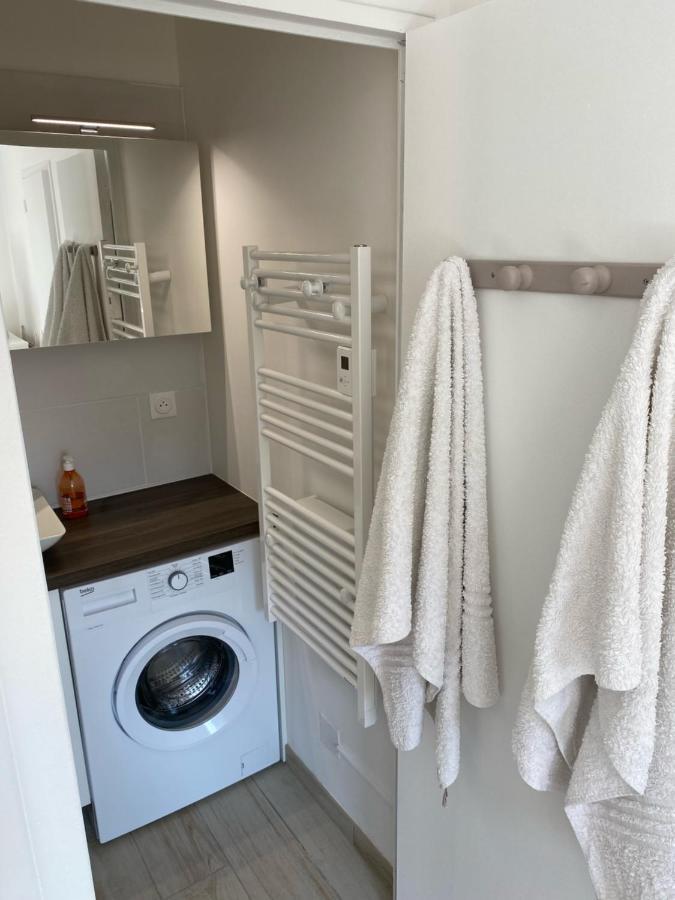 Vacances Arbanaises - Appartements Giens 耶尔 外观 照片