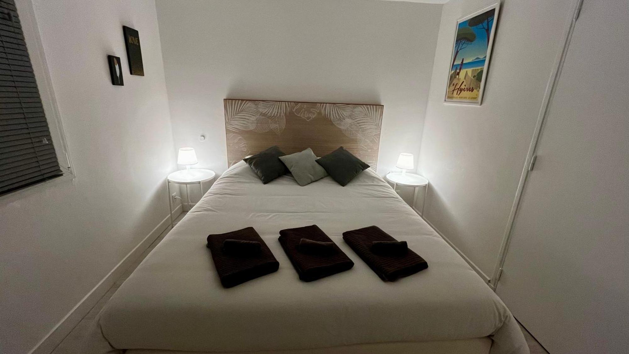 Vacances Arbanaises - Appartements Giens 耶尔 外观 照片